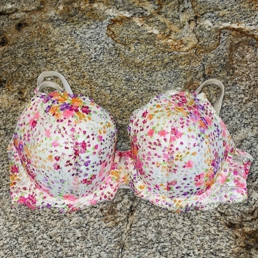 Victoria’s Secret Dream Angels Fashion Show Sequins Retired Print Vintage